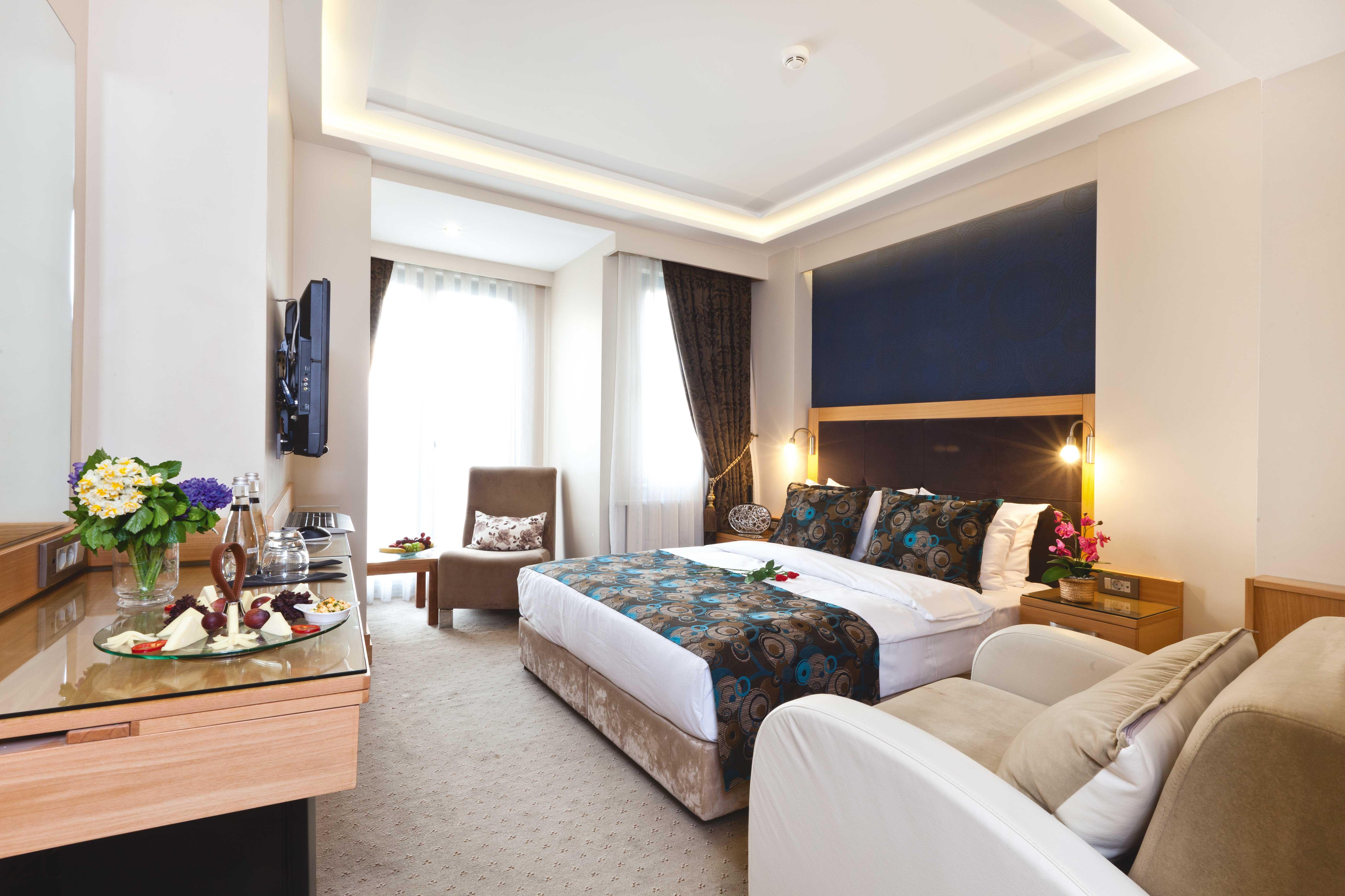 Emerald Hotel Istanbul Bagian luar foto