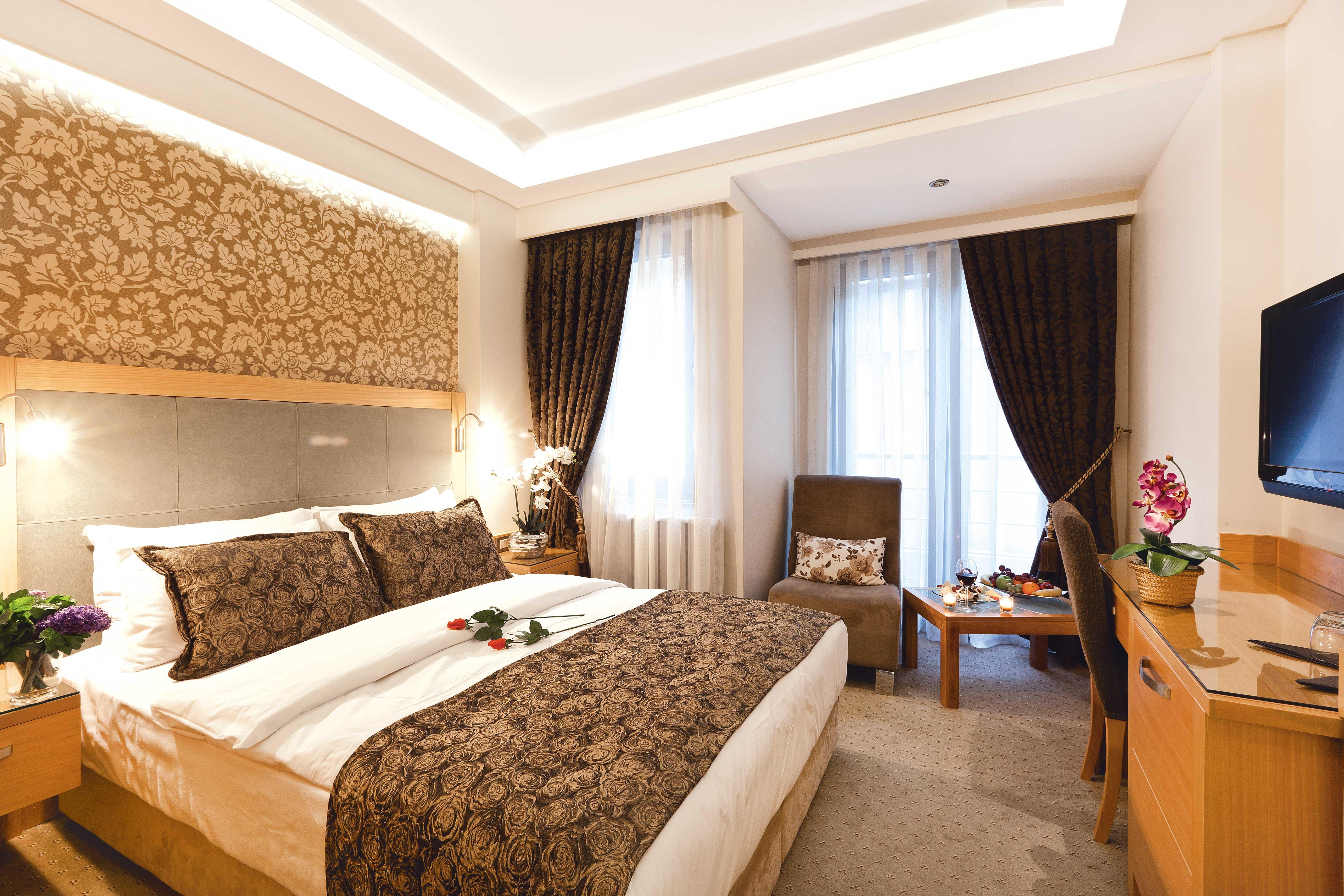 Emerald Hotel Istanbul Bagian luar foto