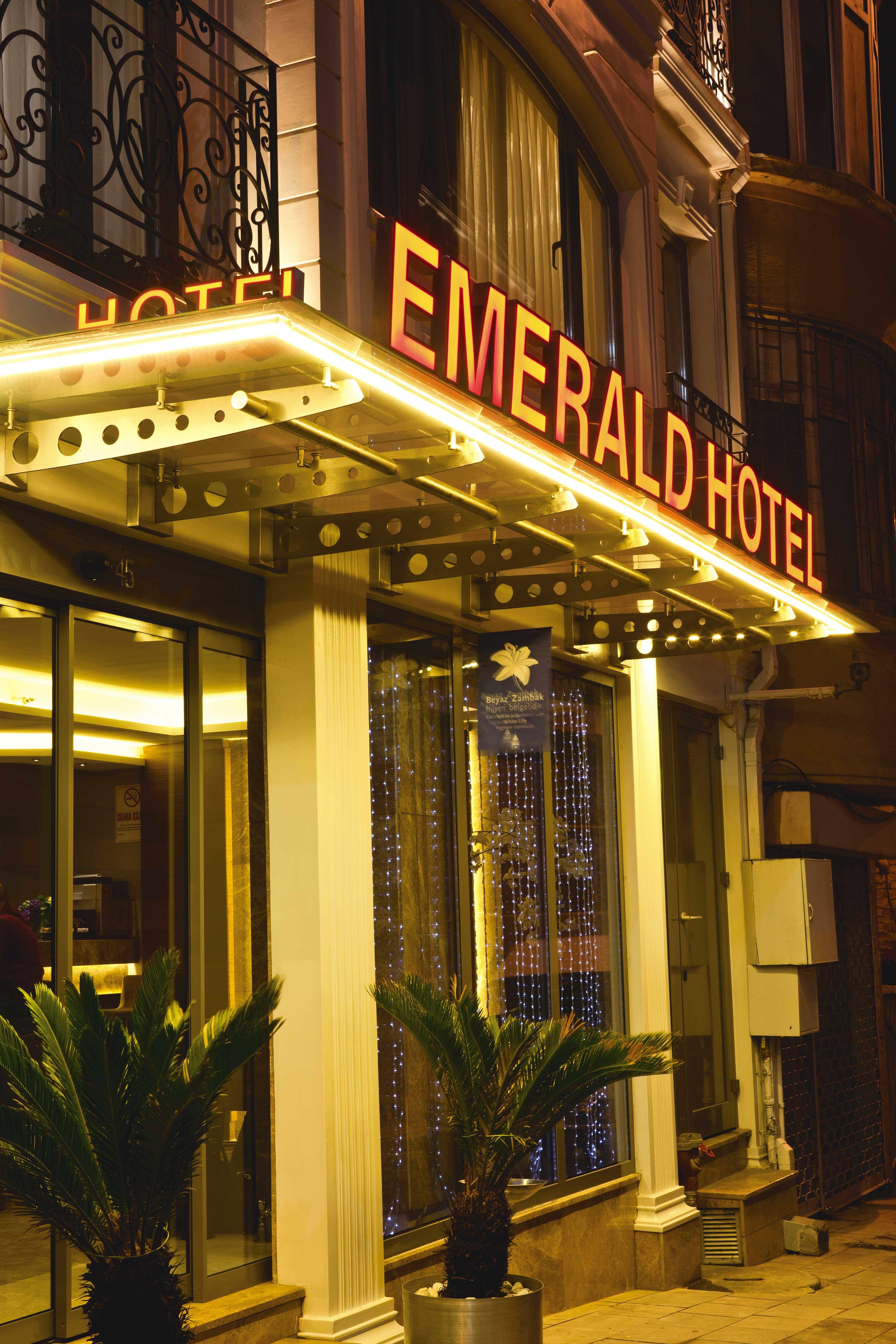 Emerald Hotel Istanbul Bagian luar foto